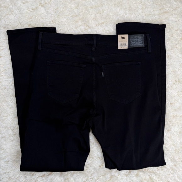 Levi's Women’s Black Jeans - Picture 7 of 7